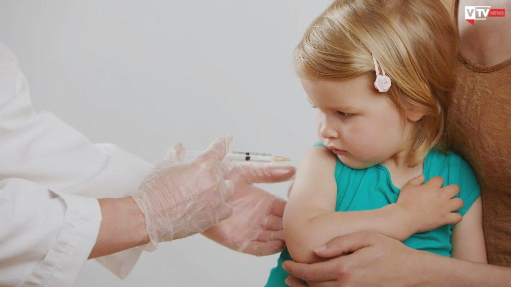 Farnetani, la replica sui vaccini Covid ai bambini